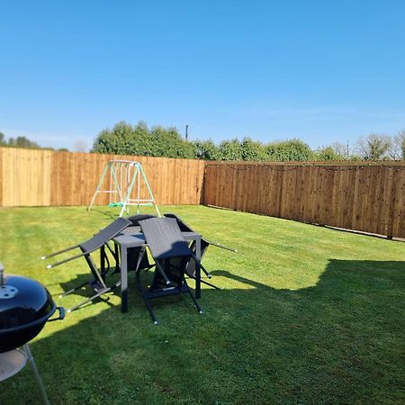 Spacious Curragh 2-Bed Apartment With Own Entrance Brownstown Exterior photo