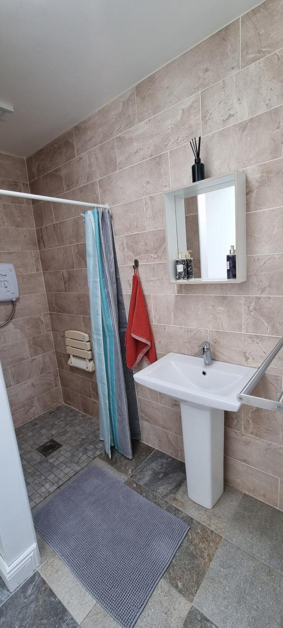 Spacious Curragh 2-Bed Apartment With Own Entrance Brownstown Exterior photo